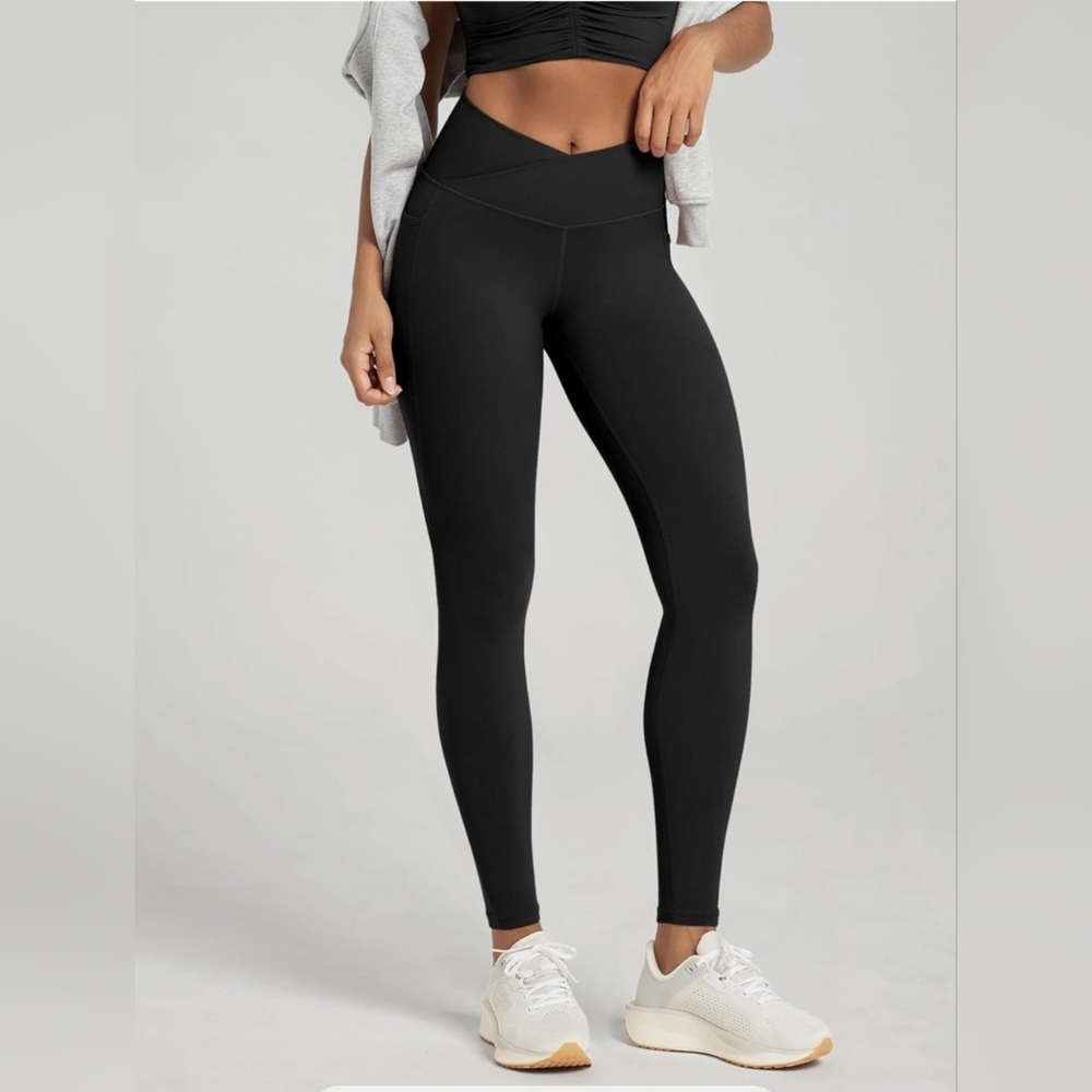 Everyday High-Rise Black Leggings